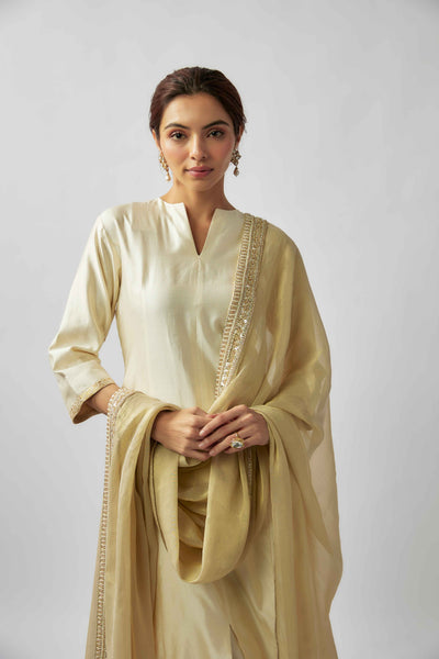 ESHAAL SUIT