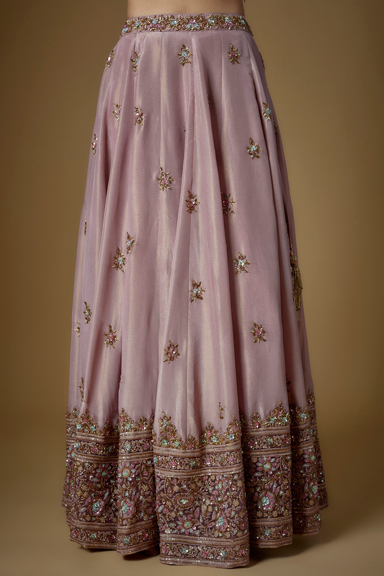 ANMA LEHENGA