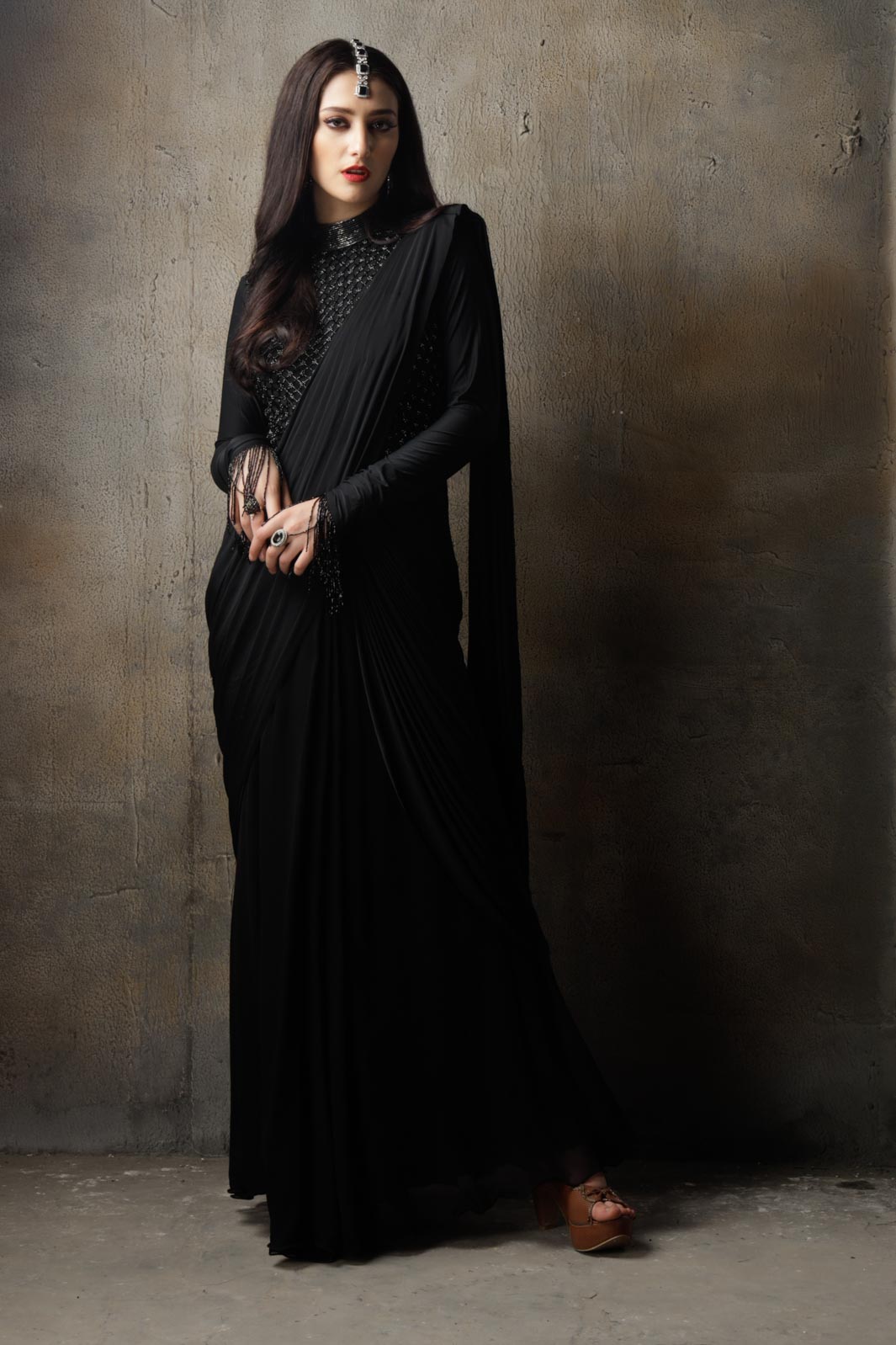 Nisha – RTW Saree Black