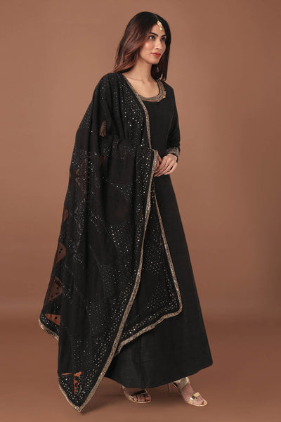 Surmaee Ethnic Gown
